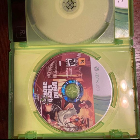 Grand Theft Auto V Xbox 360 - Picture 4 of 4